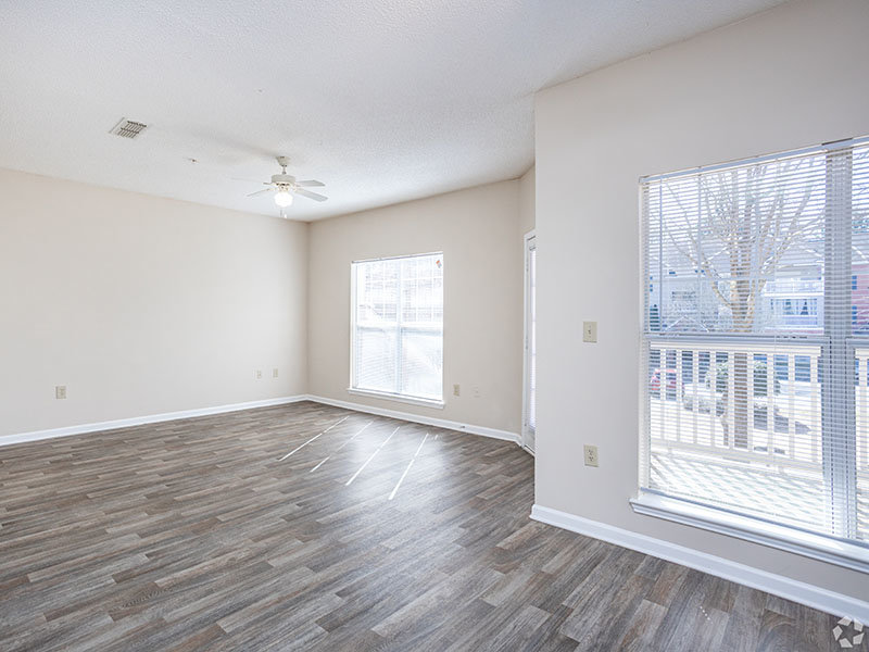 living room at Regal Park Apartments located in Forest Park, GA
